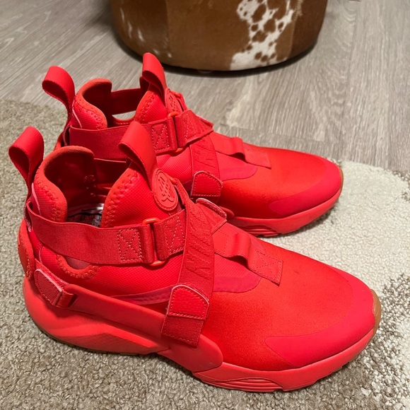 Red Nike Air shoes with two sets of back panels. Women’s 9, gently used - Picture 2 of 8